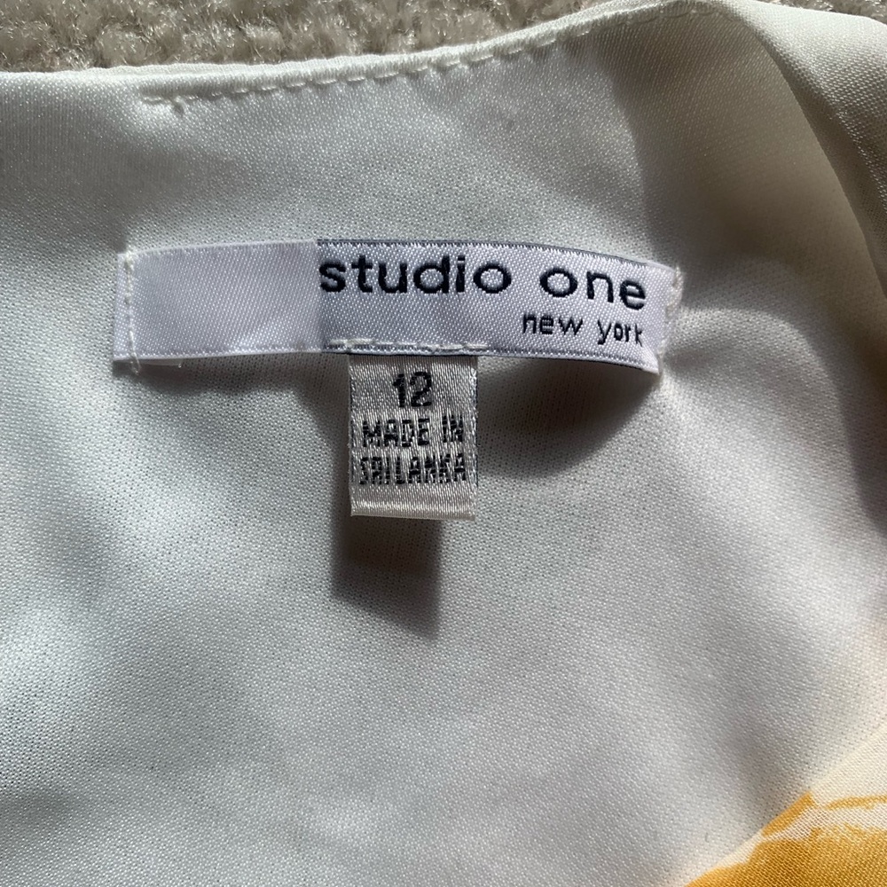 Studio One White and Yellow Sleeveless Dress